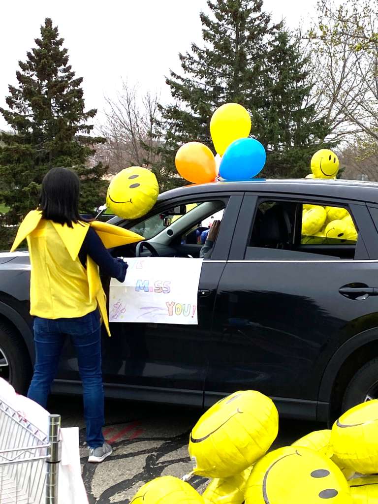 Honk & Wave Parade Balloons